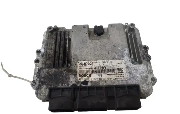 Mazda 3 I Engine control unit/module 6M6112A650BA 0281012530