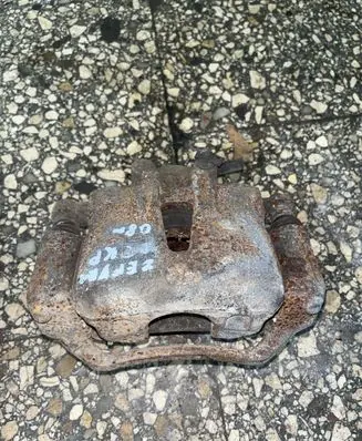 Opel Zafira B Front brake caliper