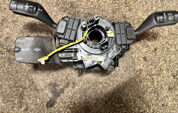 Ford Focus C-MAX Multifunctional control switch/knob 4M5T14A664AB
