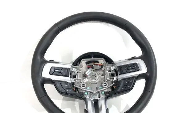 Ford Mustang VI Steering wheel