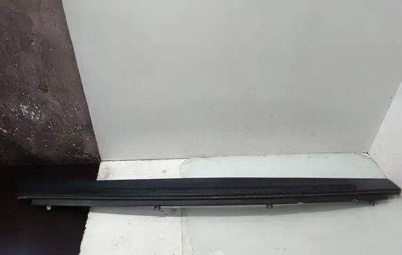 Mercedes-Benz A W168 Wiper trim 1688300518