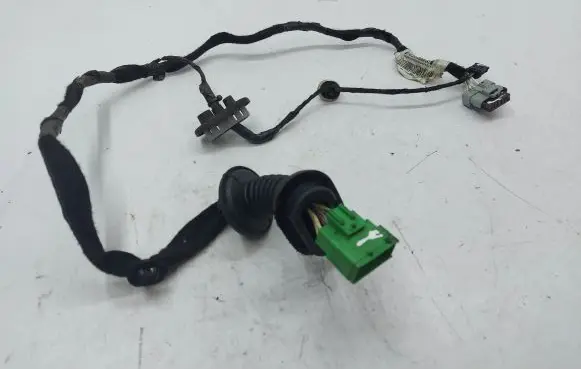Citroen DS4 Rear door wiring loom 9677609380
