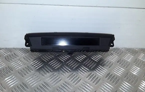 Mazda 6 Screen/display/small screen gaa9611j0