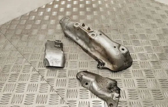 Peugeot 508 Heat shield in engine bay 9806480080 9801570580 9805447380