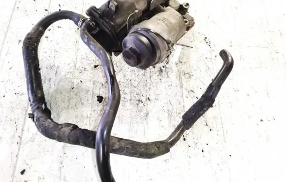 Volvo S60 Oil filter cover 08642839