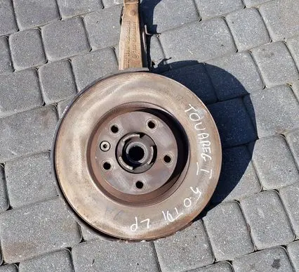 Volkswagen Touareg I Front wheel hub 7L0407258A