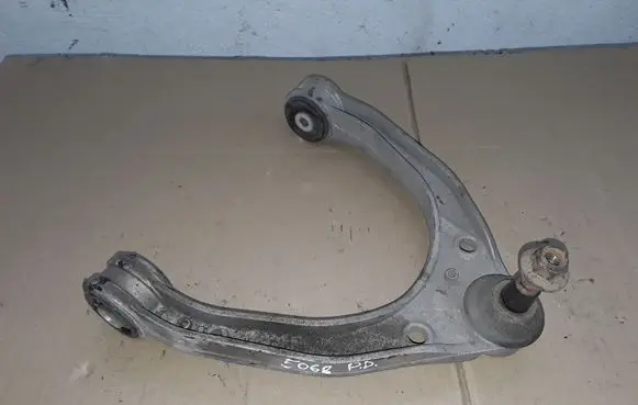 Audi Q7 4L Front lower control arm/wishbone 7L0407047B