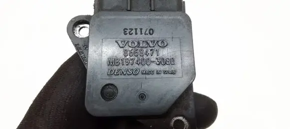 Volvo XC90 Mass air flow meter 8658471
