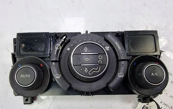 Peugeot 308 Climate control/heater control trim 96850724