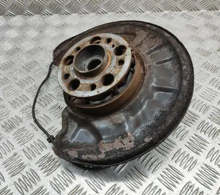 Mercedes-Benz C W204 Rear wheel hub A2043500341