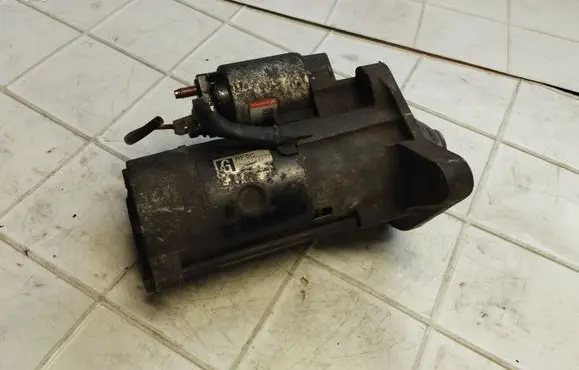 Mazda 5 Starter motor M002T88671