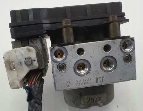 Mazda 323 F ABS Pump BJ2E437A0