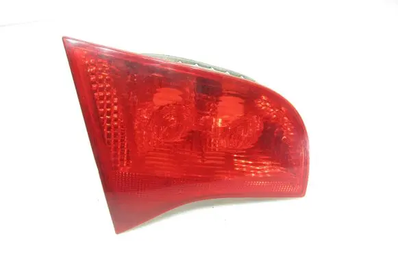 Audi A4 S4 B7 8E 8H Tailgate rear/tail lights 8E9945093 484501 ULO749001