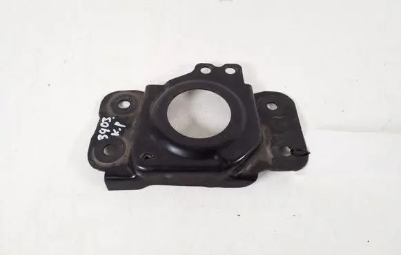 Volvo V60 Engine mounting bracket 30784277