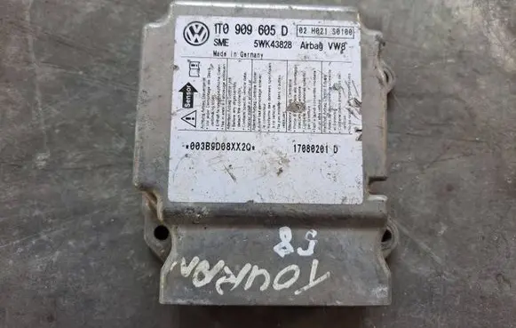 Volkswagen Touran I Airbag control unit/module 1T0909605D 5WK43828 003B9D08XX20
