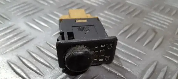 Nissan Sunny Headlight level height control switch