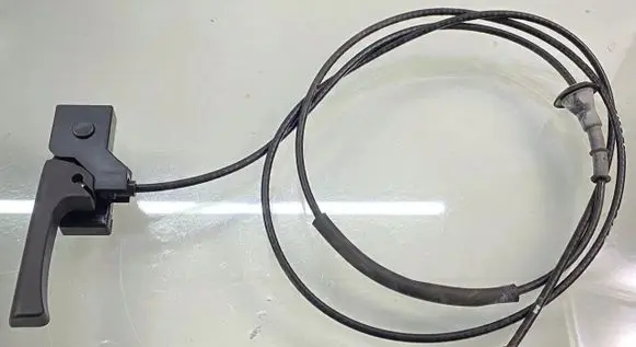 Opel Astra K Engine bonnet/hood lock release cable 