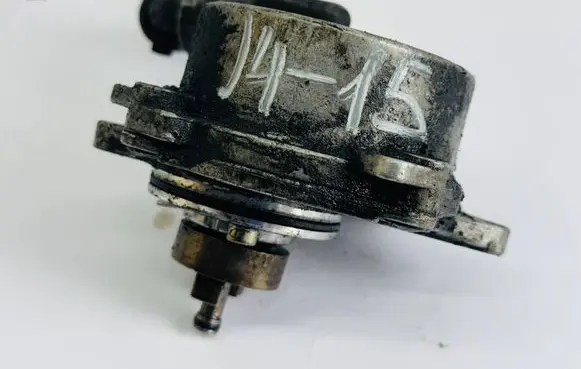 Mercedes-Benz C W203 Vacuum pump A611230