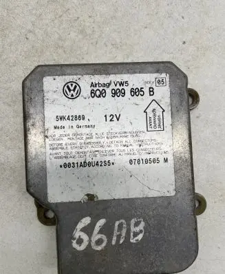 Volkswagen PASSAT B5.5 Airbag control unit/module 6Q0909605B 07010505M 5WK42869