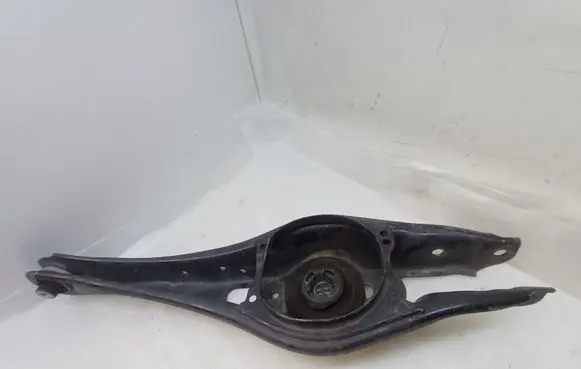 Skoda Superb B8 (3V) Rear upper control arm/wishbone 3Q0505371D