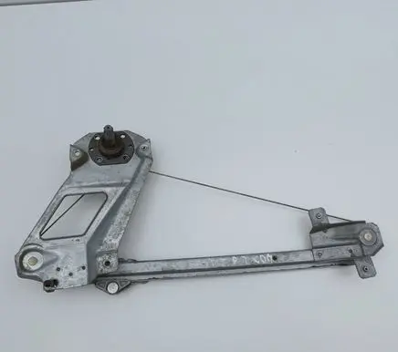 Opel Astra F Rear door manual window regulator 90360538