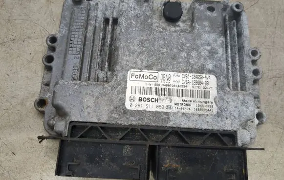Ford Fiesta Engine control unit/module CV6A12B684BB 0261S11069
