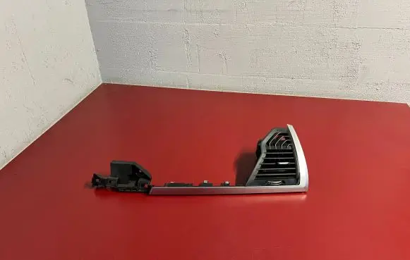 BMW X3 G01 Dashboard side air vent grill/cover trim 9363440 64229363440