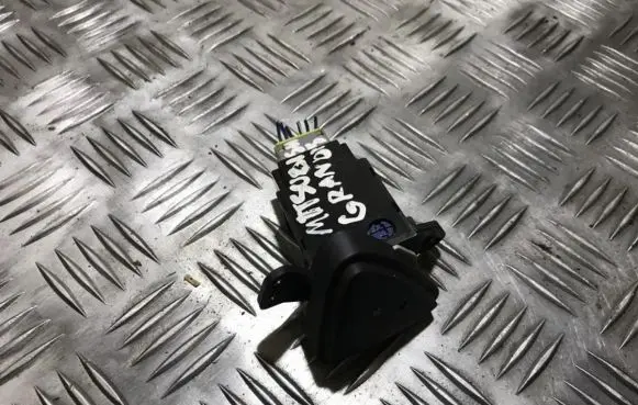 Mitsubishi Grandis Interior fan control switch mn151939zz