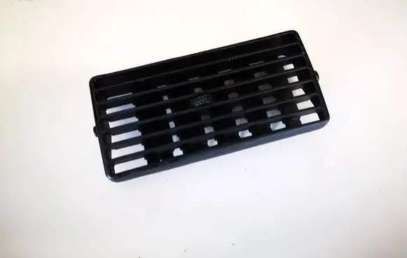 Volkswagen Golf IV Dash center air vent grill 1j0819763b