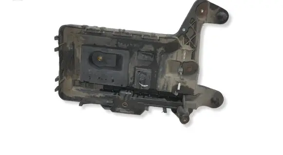 Volkswagen Golf VI Battery tray 1KM915333