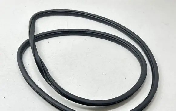 Dodge Durango III Front door rubber seal 5539917342556AC 55399173