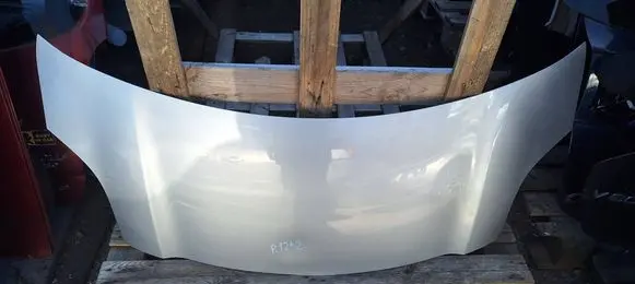Toyota Yaris Engine bonnet/hood 