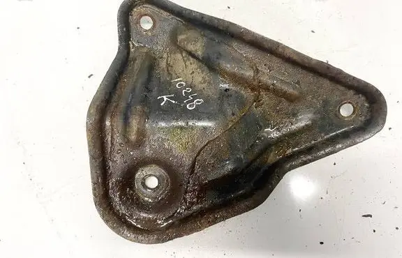 Hyundai Trajet Engine mounting bracket