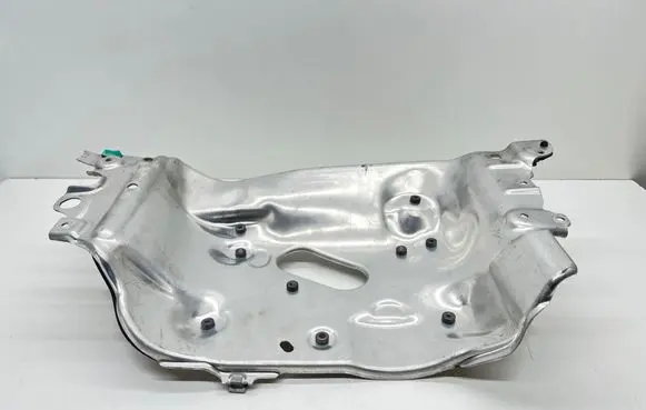 BMW 8 G14 Heat shield in engine bay 8697282