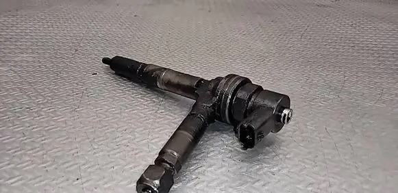 Opel Astra H Fuel injector 0445110175