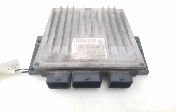Renault Kangoo I Engine control unit/module 8200331477