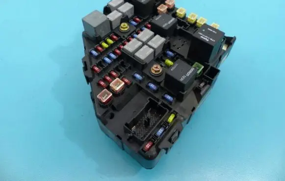 Cadillac SRX Fuse box set 25771741 IMPRK1186193