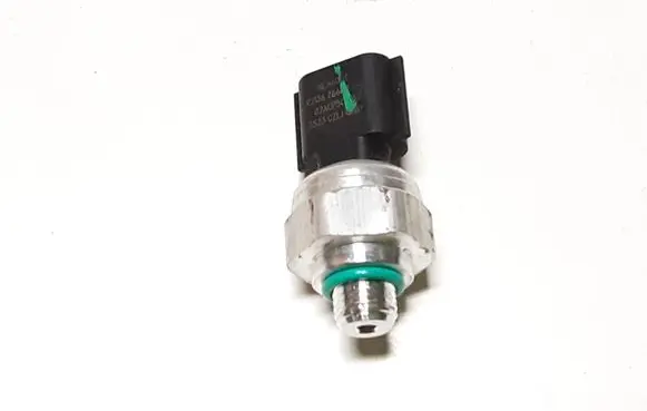 Nissan Juke II F16 Air conditioning (A/C) pressure sensor 921367866R 82ACP5001