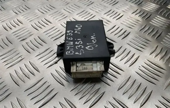 BMW 5 E39 Steering rack control module 8352494