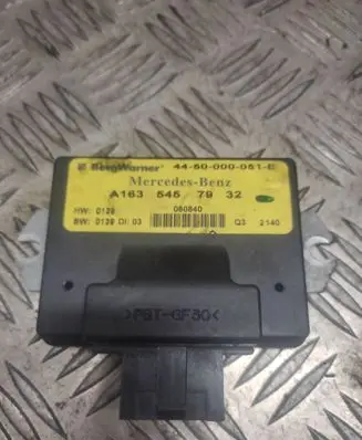 Mercedes-Benz ML W163 Transfer box differential control unit A1635457932