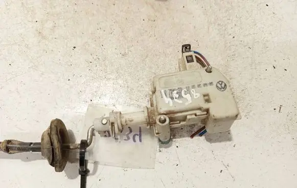 Volkswagen Touran I Central locking motor 1t0810773