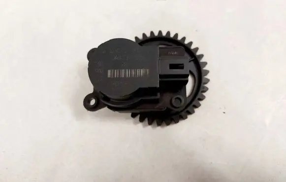 Opel Ampera Air flap motor/actuator 13372986