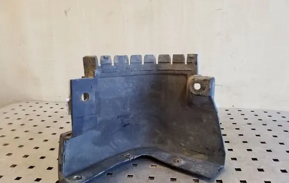 Sill/side skirt trim