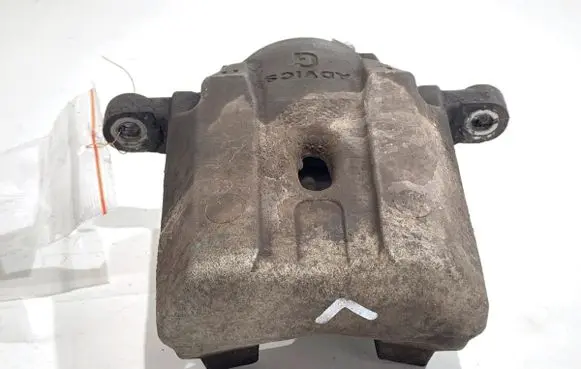 Toyota Prius (XW20) Front brake caliper 