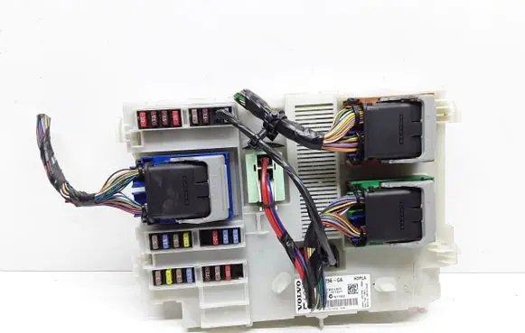 Volvo V60 Fuse module BG9T14C256GA 31327996 31327996AA