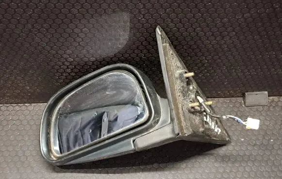 Front door electric wing mirror