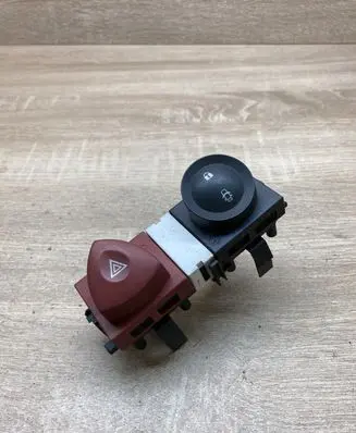 Renault Megane II Hazard light switch 8200095493 88040001