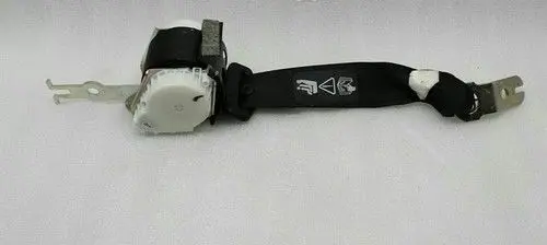 BMW 5 E60 E61 Third row seat belt 7065849