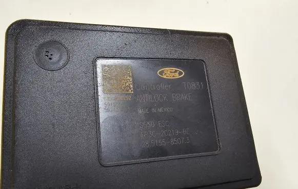 Ford Mustang VI ABS Pump FR3C2C219BE FR3C2C405BE