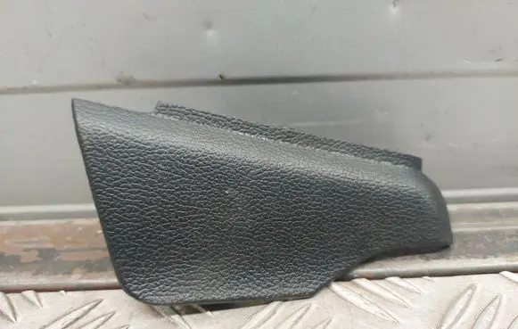 Ford Mustang VI Panel trim FR3B63044F47A